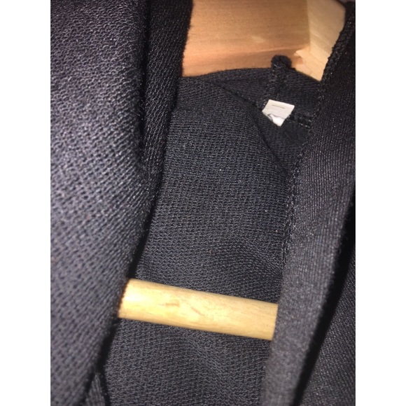 Zaful Black Graphic Crop Hoodie “Babe” - Picture 3 of 4